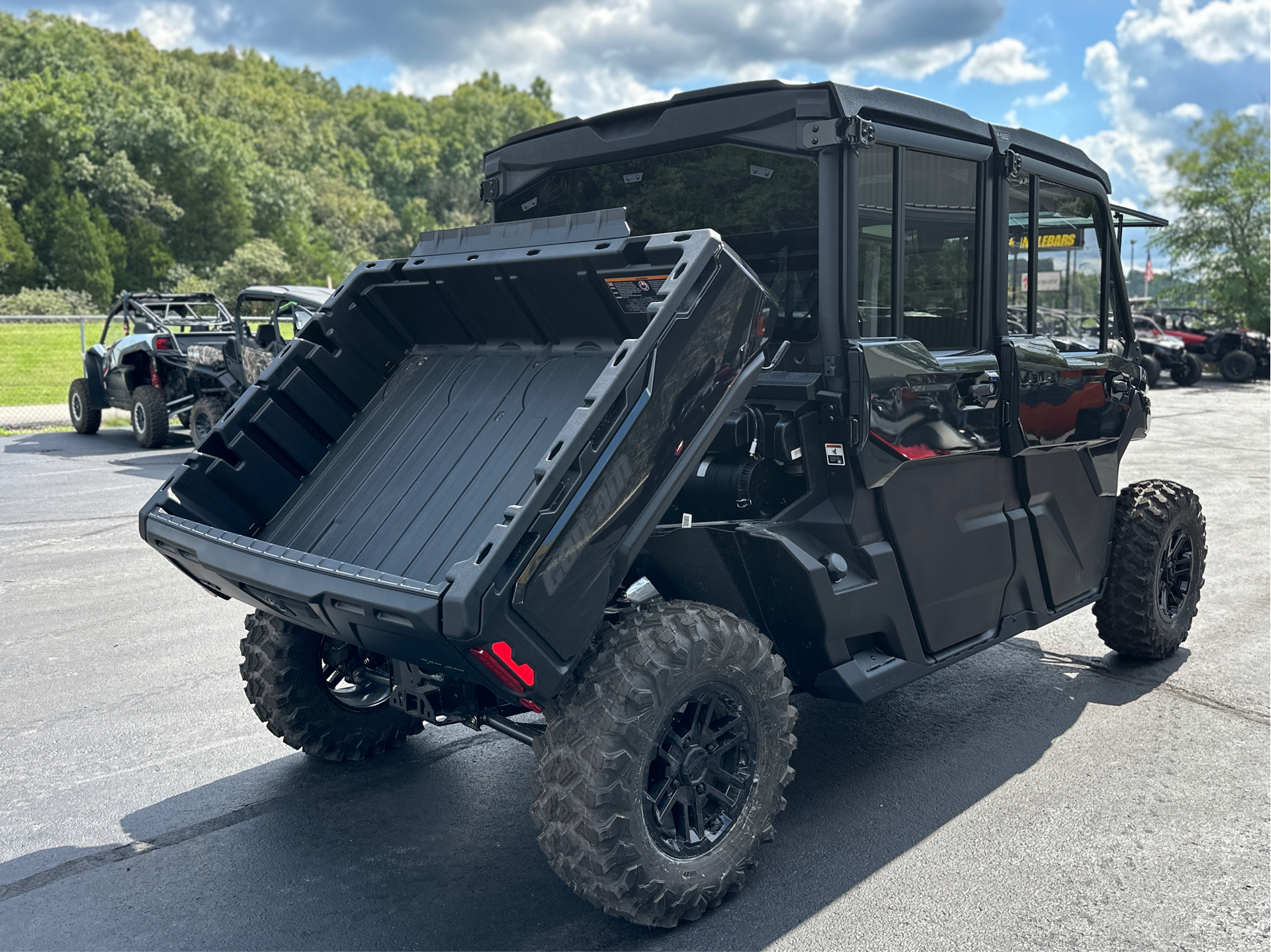 2025 Can-Am Defender MAX Lone Star CAB in Festus, Missouri - Photo 8