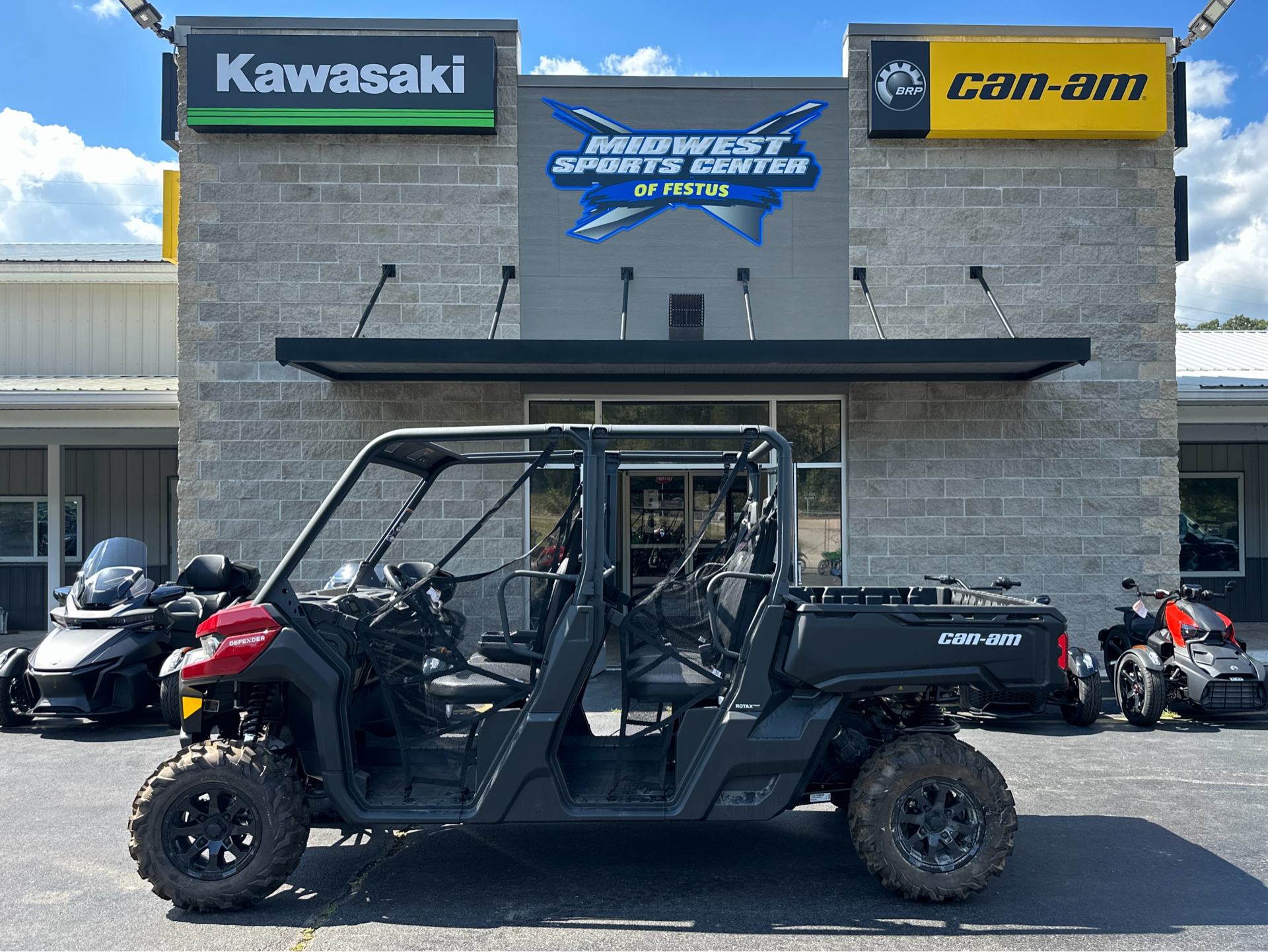 2024 Can-Am Defender MAX DPS HD10 in Festus, Missouri - Photo 1