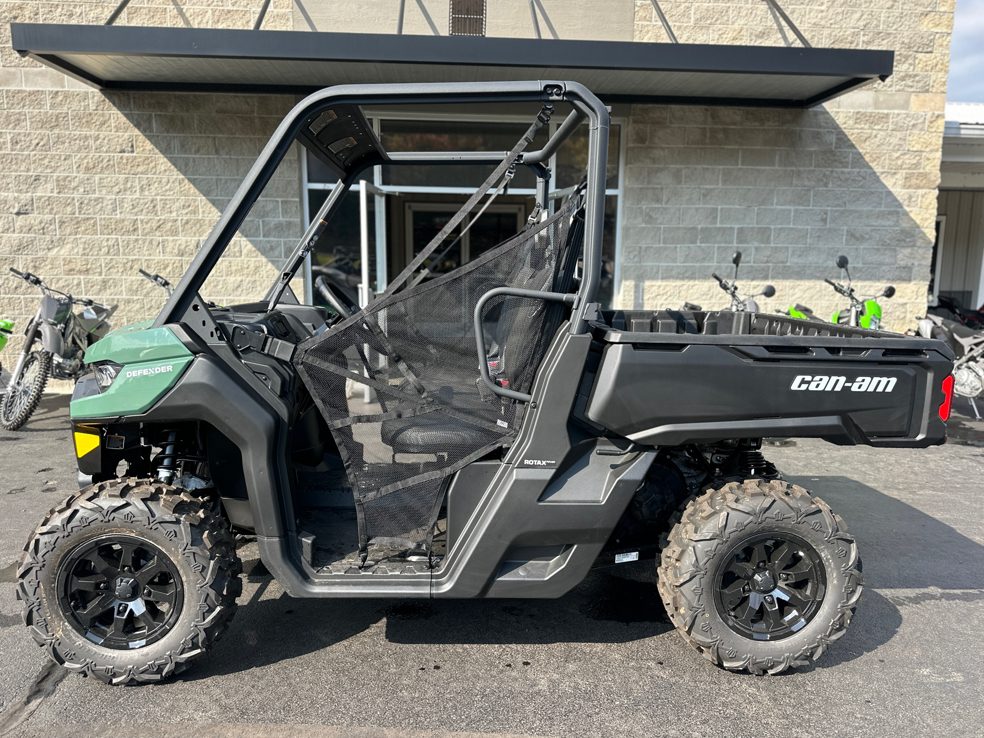 2025 Can-Am Defender DPS HD9 in Festus, Missouri - Photo 13