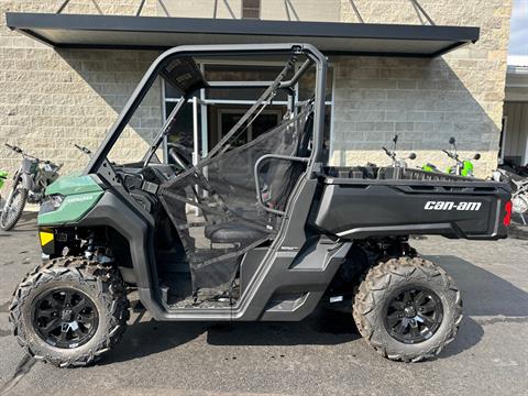 2025 Can-Am Defender DPS HD9 in Festus, Missouri - Photo 13