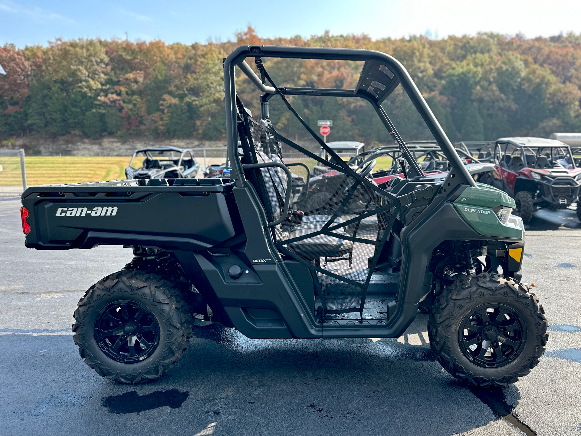 2025 Can-Am Defender DPS HD9 in Festus, Missouri - Photo 5