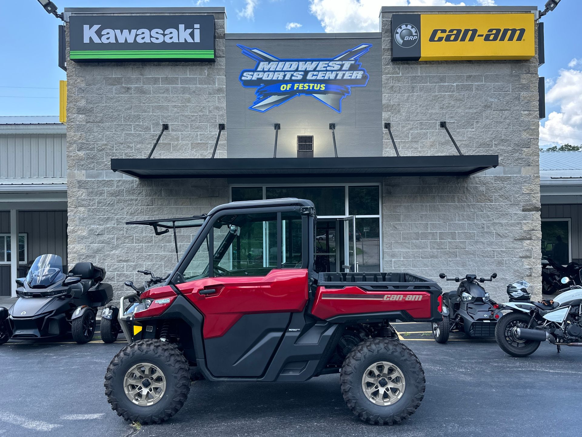 2024 Can-Am Defender Limited in Festus, Missouri - Photo 1