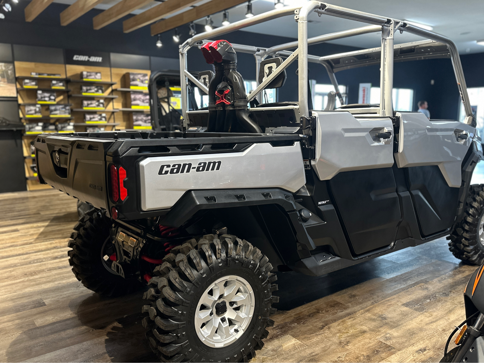 2024 Can-Am Defender MAX X MR With Half-Doors in Farmington, Missouri - Photo 5