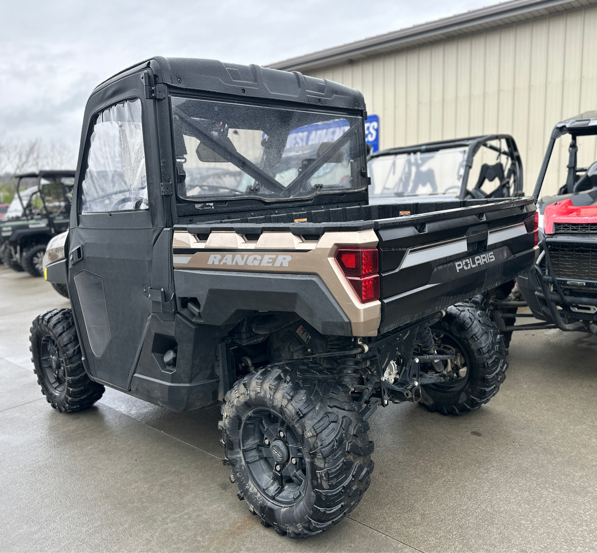 2023 Polaris Ranger XP 1000 Premium in Farmington, Missouri - Photo 3