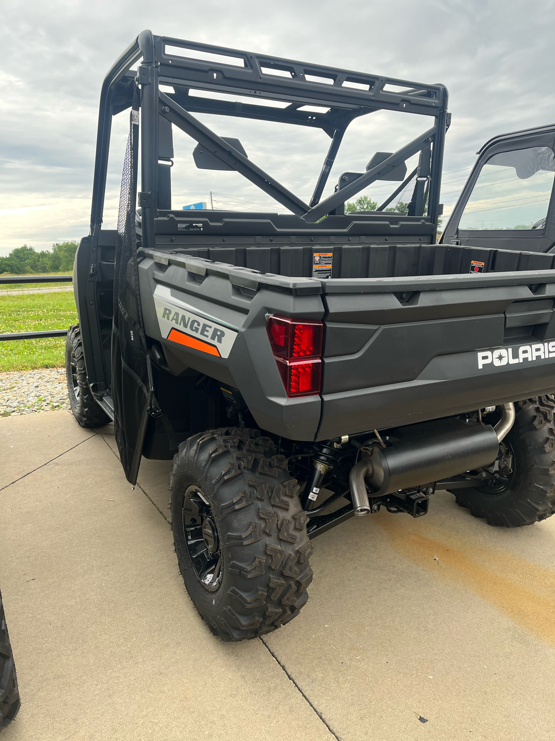 2022 Polaris Ranger 1000 Premium in Farmington, Missouri - Photo 3