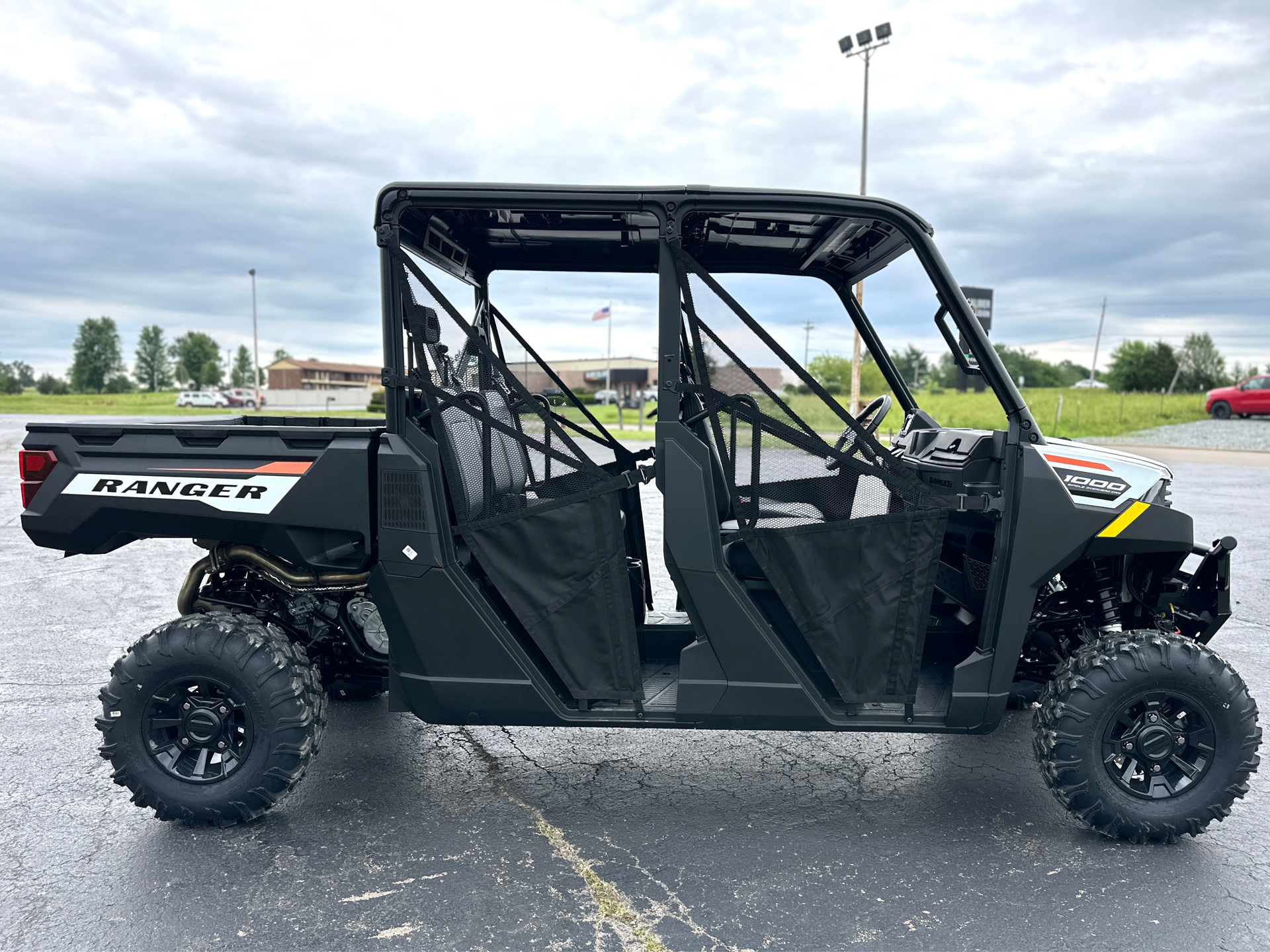 2025 Polaris Ranger Crew 1000 Premium in Farmington, Missouri - Photo 4