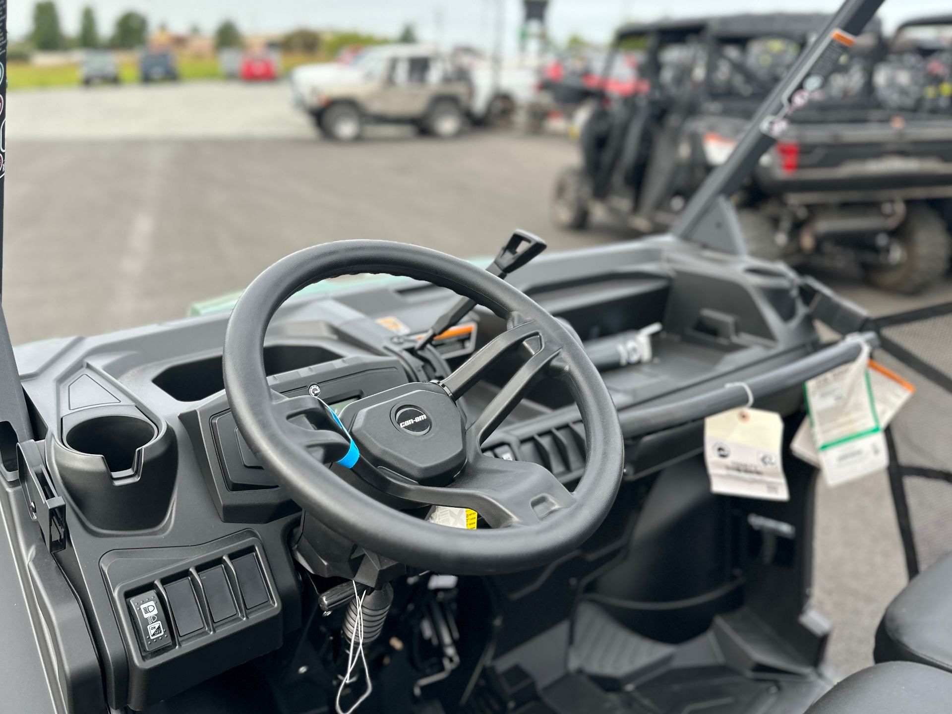 2025 Can-Am Defender HD7 in Farmington, Missouri - Photo 10