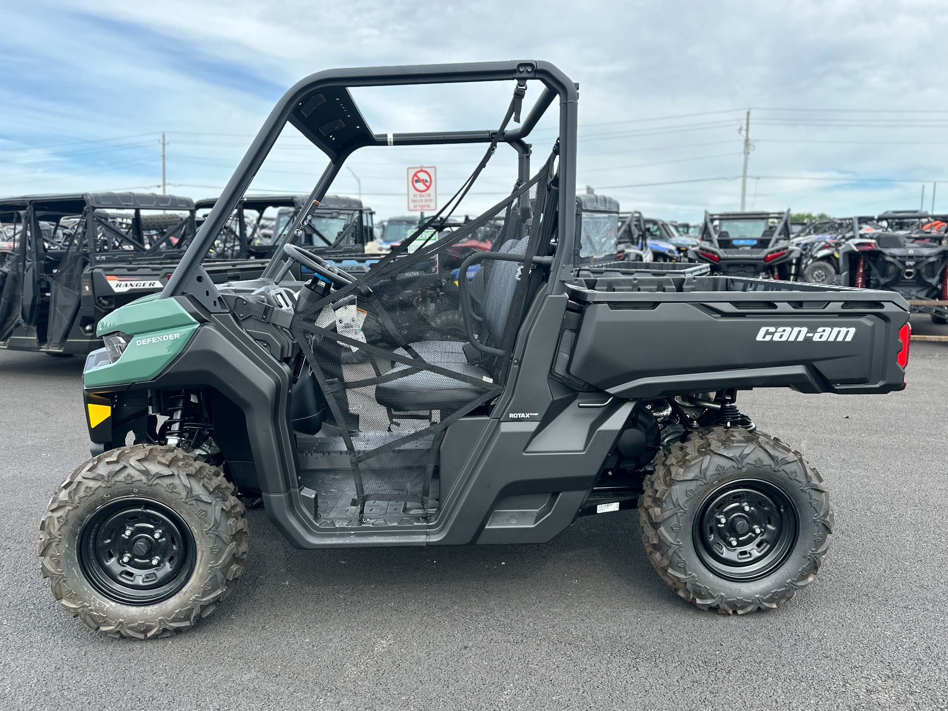 2025 Can-Am Defender HD7 in Farmington, Missouri - Photo 4