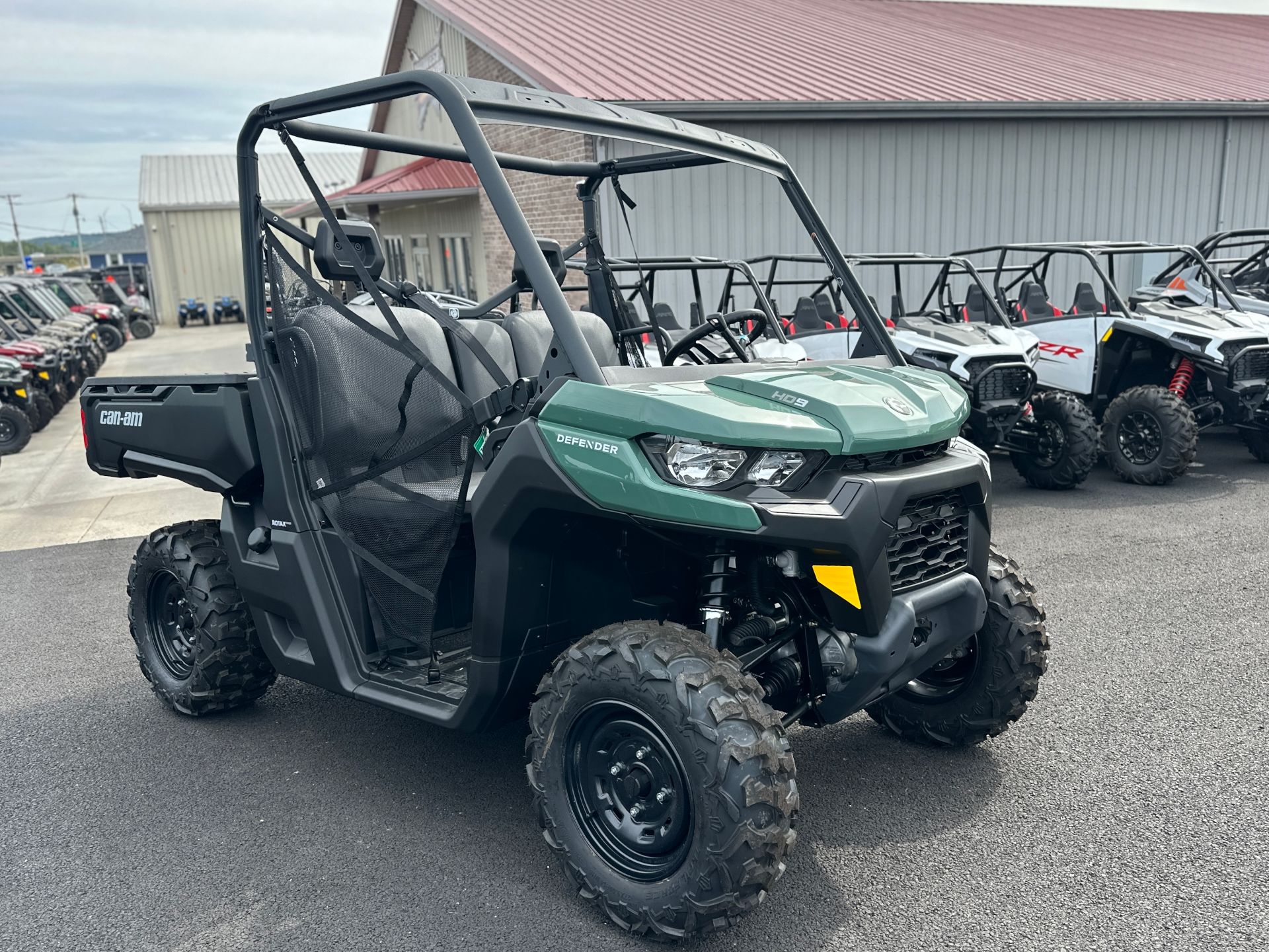 2025 Can-Am DEFENDER HD9 in Farmington, Missouri - Photo 1