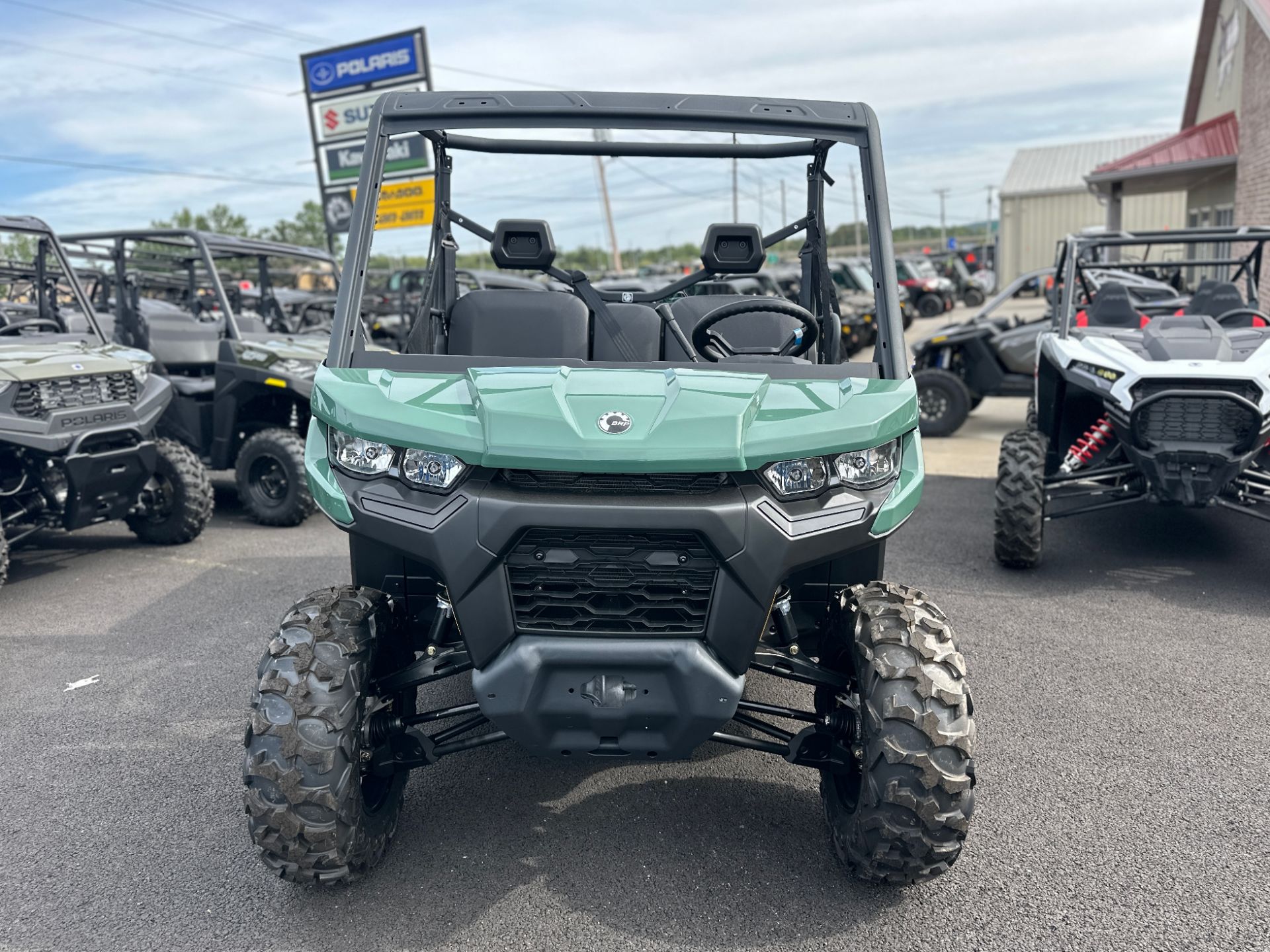 2025 Can-Am DEFENDER HD9 in Farmington, Missouri - Photo 2