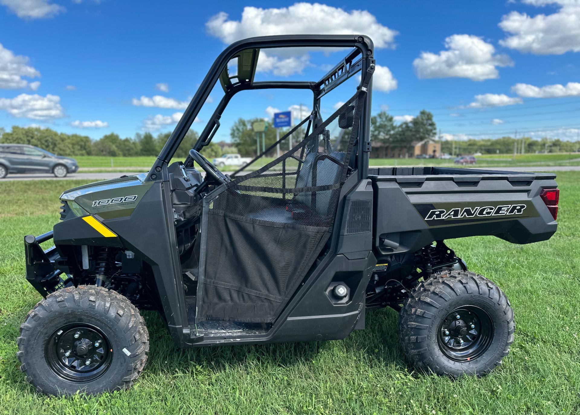 2024 Polaris Ranger 1000 EPS in Farmington, Missouri - Photo 8