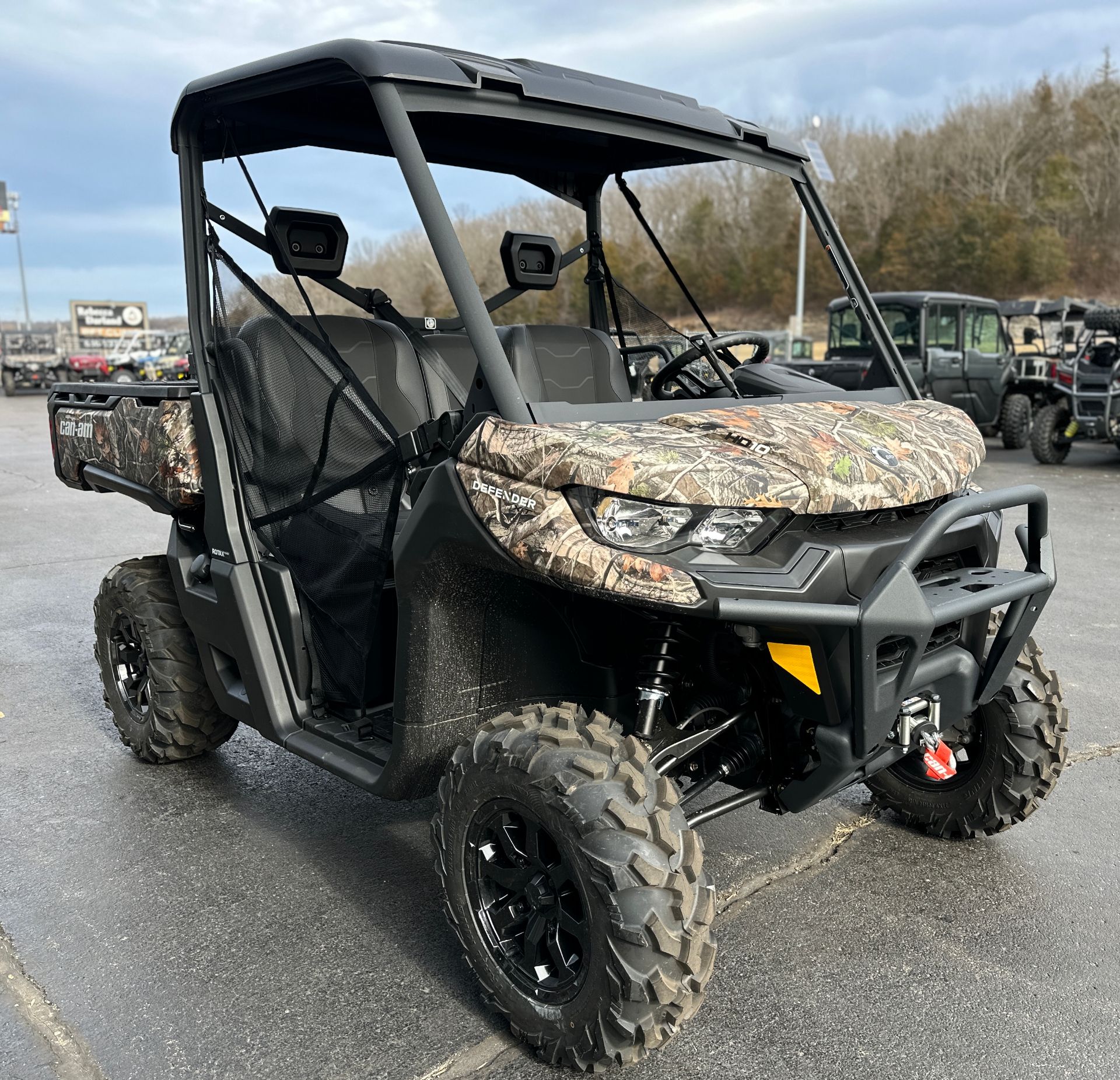 2024 Can-Am Defender XT HD10 in Farmington, Missouri - Photo 1