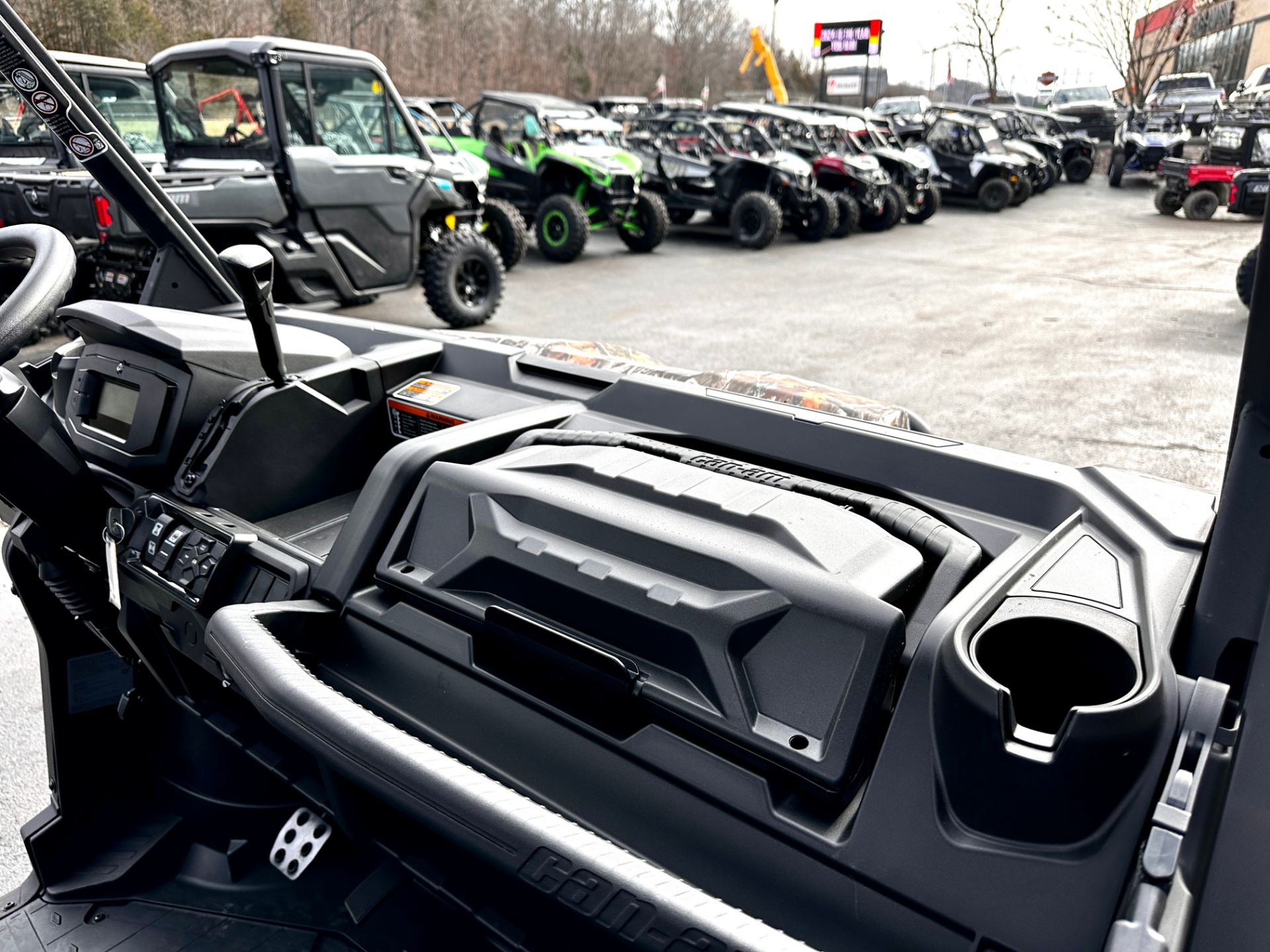 2024 Can-Am Defender XT HD10 in Farmington, Missouri - Photo 6