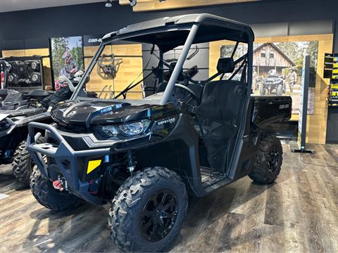 2024 Can-Am Defender XT HD9 in Farmington, Missouri - Photo 3