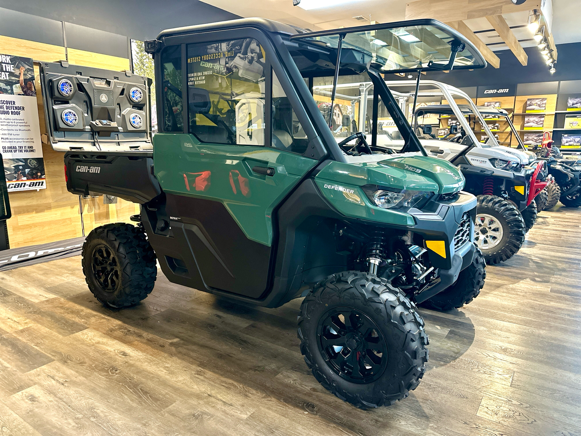 2025 Can-Am DEFENDER DPS CAB HD9 in Farmington, Missouri - Photo 1