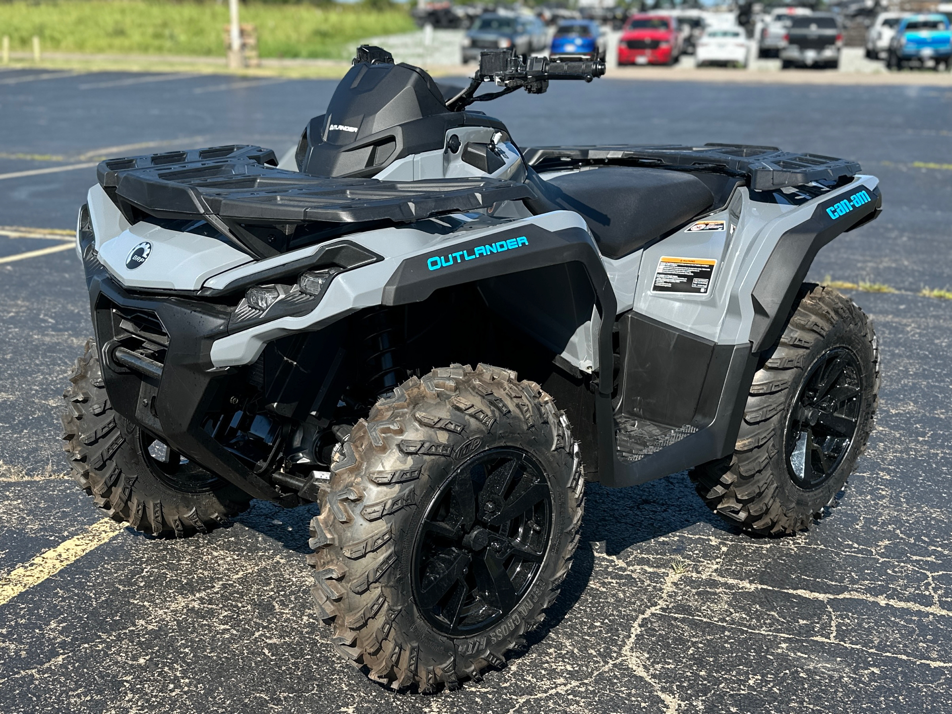 2024 Can-Am Outlander DPS 850 in Farmington, Missouri - Photo 3