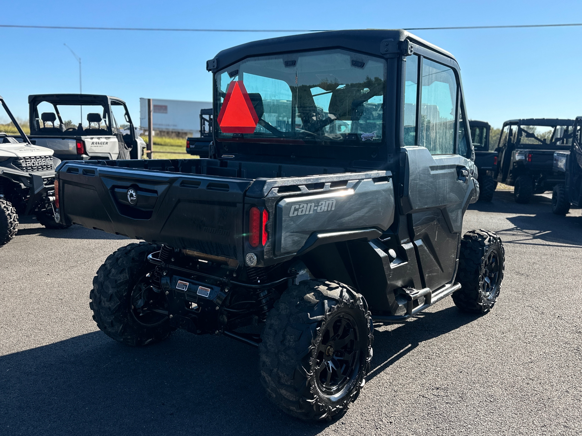 2022 Can-Am Defender Limited CAB HD10 in Farmington, Missouri - Photo 6