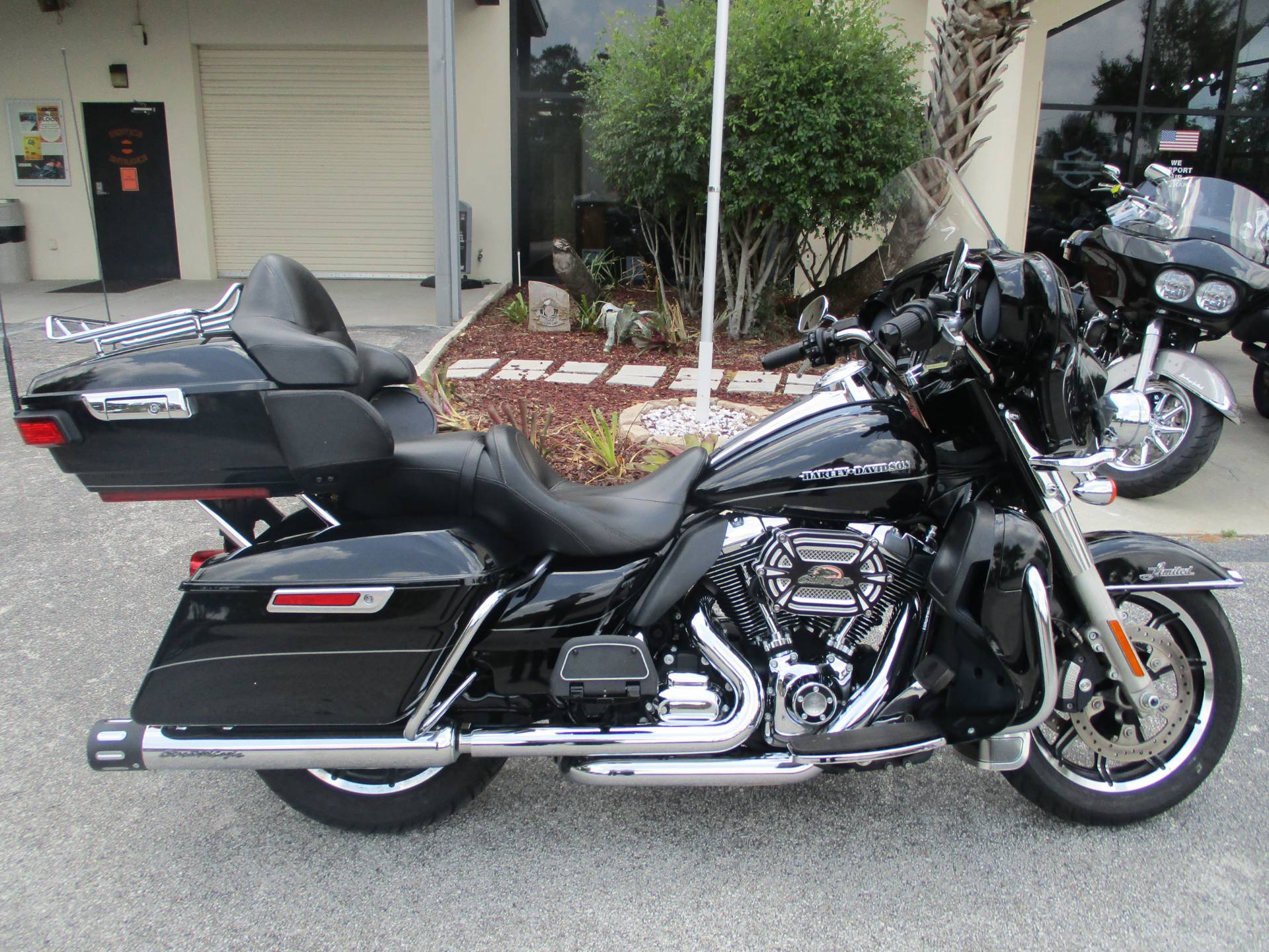 2014 saddlebags on older harley