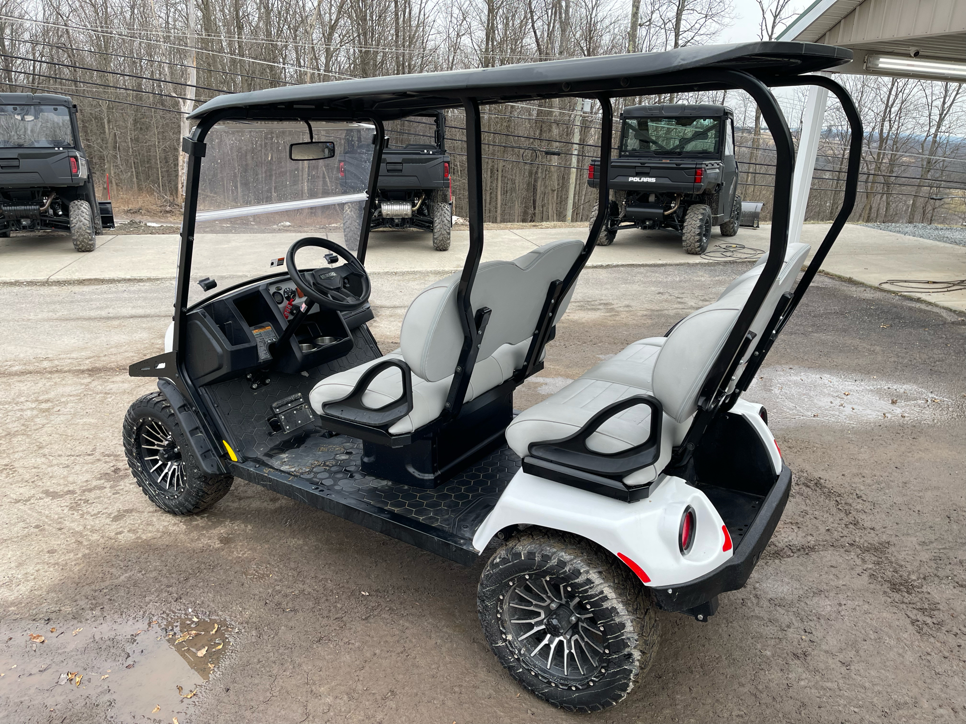 2023 E-Z-GO Liberty ELiTE 2.2 Single Pack with Light World Charger in Lake Ariel, Pennsylvania - Photo 3