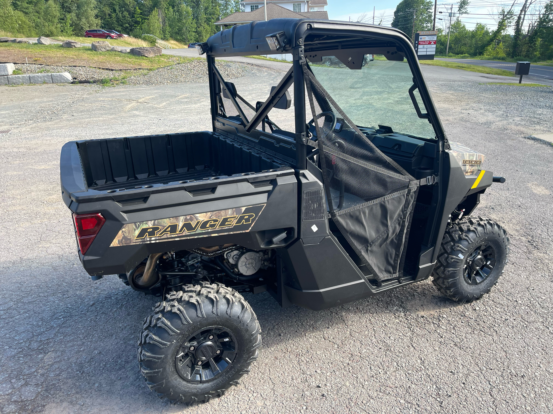 2025 Polaris Ranger 1000 Premium in Lake Ariel, Pennsylvania - Photo 3