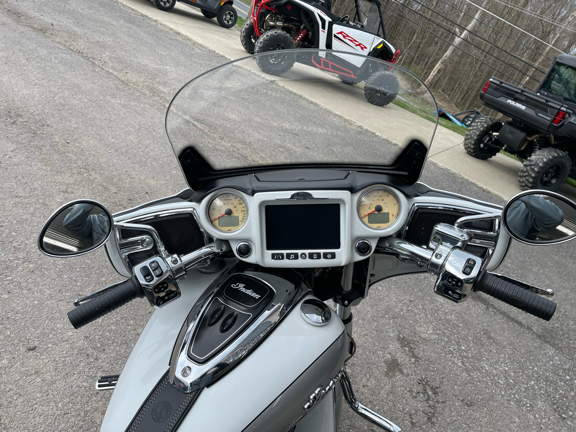 2018 Indian Motorcycle Roadmaster® ABS in Lake Ariel, Pennsylvania - Photo 6