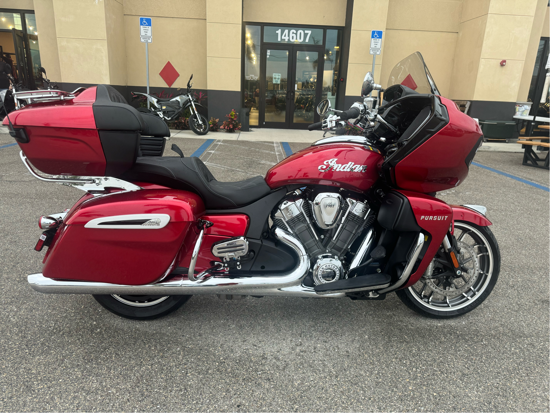 2024 Indian Motorcycle Pursuit® Limited in Fort Myers, Florida - Photo 2