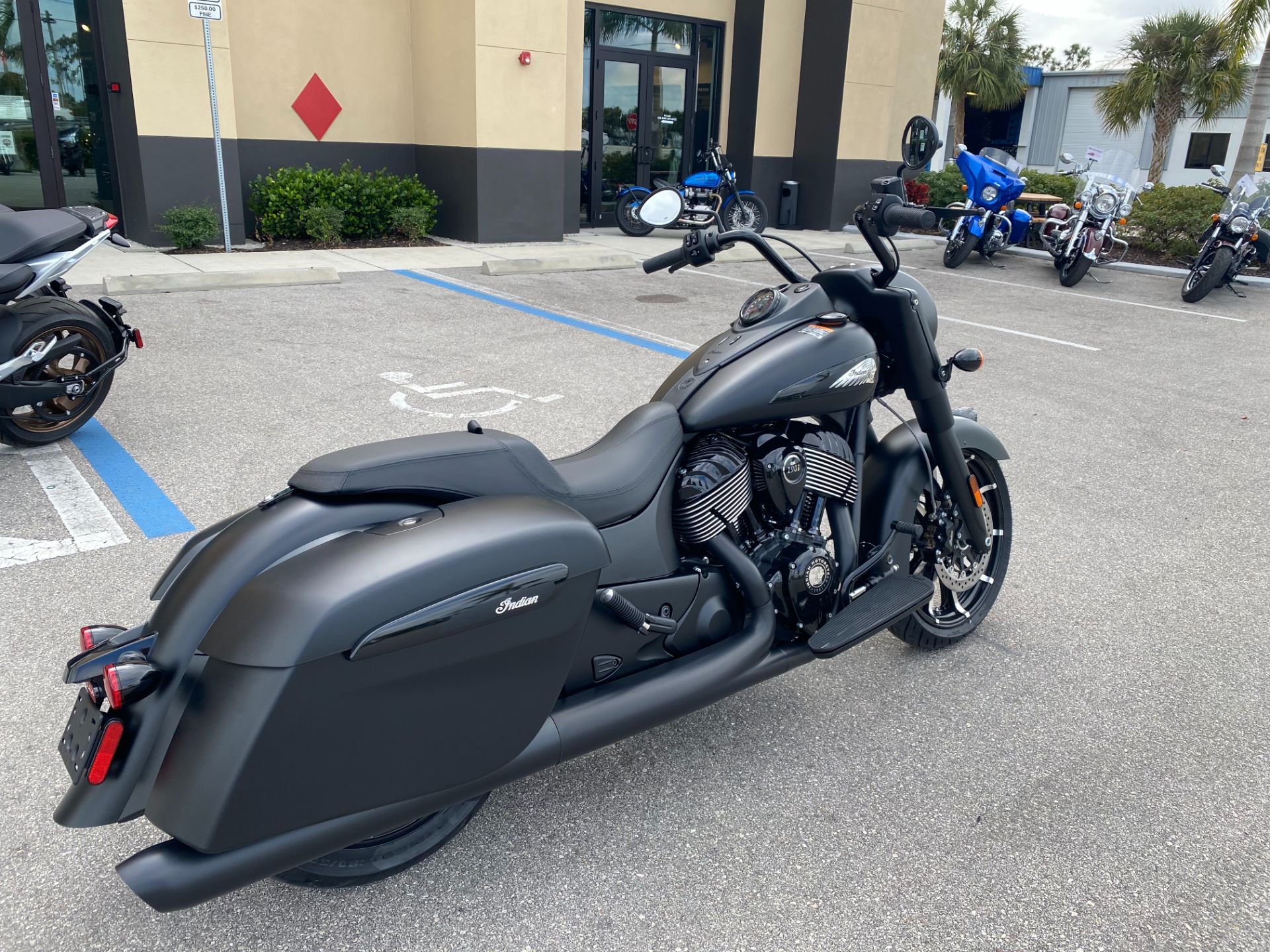2023 Indian Motorcycle Springfield® Dark Horse® in Fort Myers, Florida - Photo 4