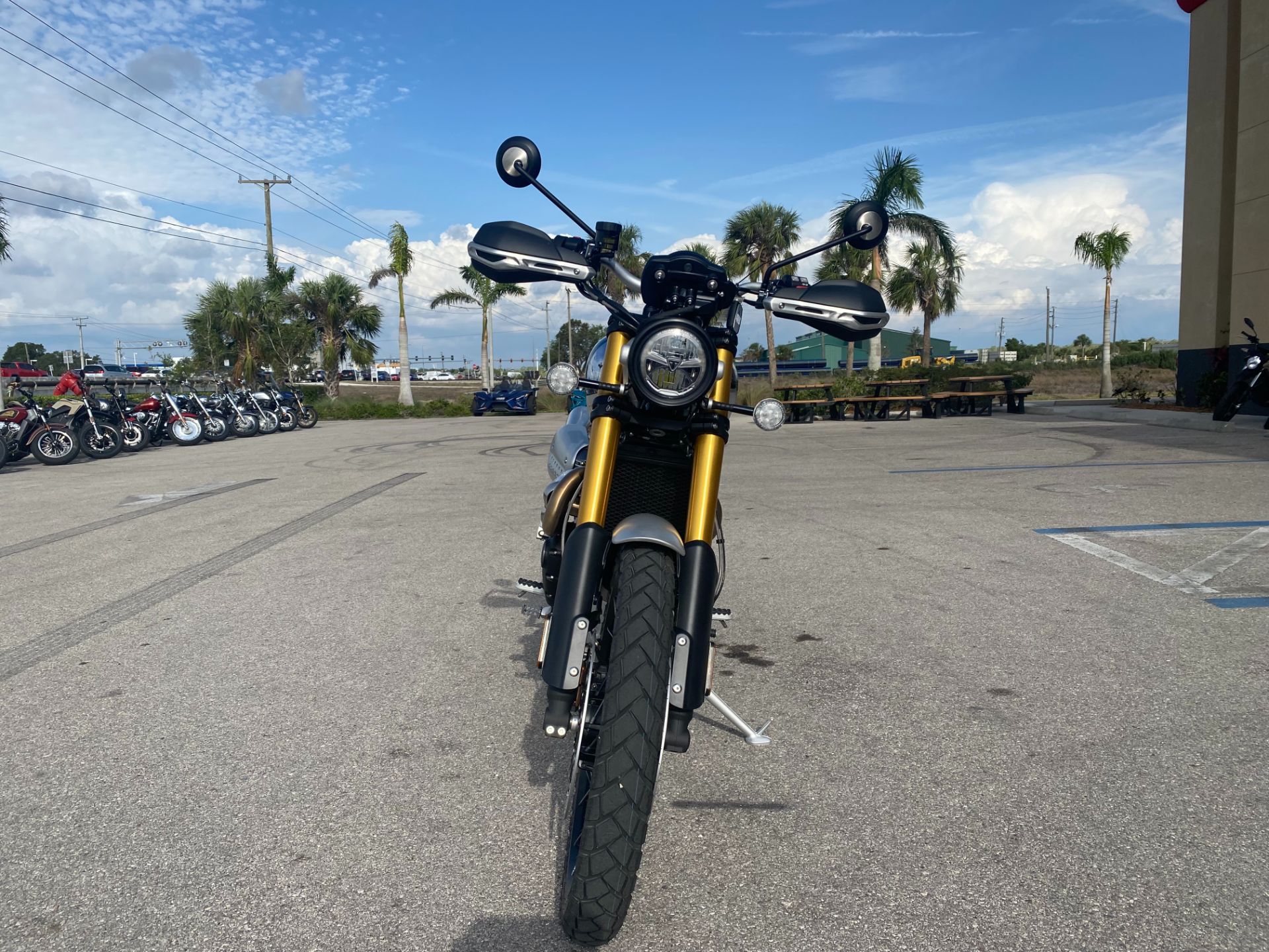 2023 Triumph Scrambler 1200 XE Chrome Edition in Fort Myers, Florida - Photo 8