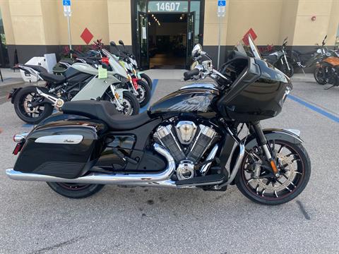 2022 Indian Motorcycle Challenger® Limited in Fort Myers, Florida - Photo 2