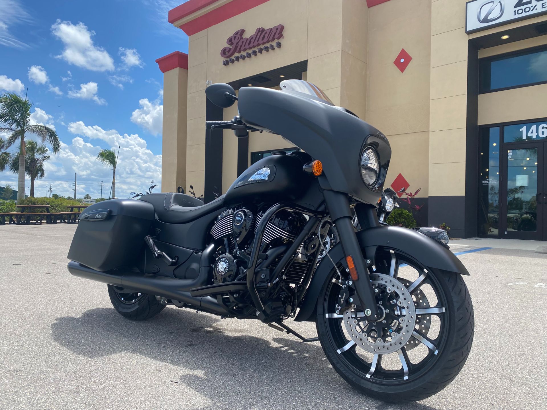 2023 Indian Motorcycle Chieftain® Dark Horse® in Fort Myers, Florida - Photo 9