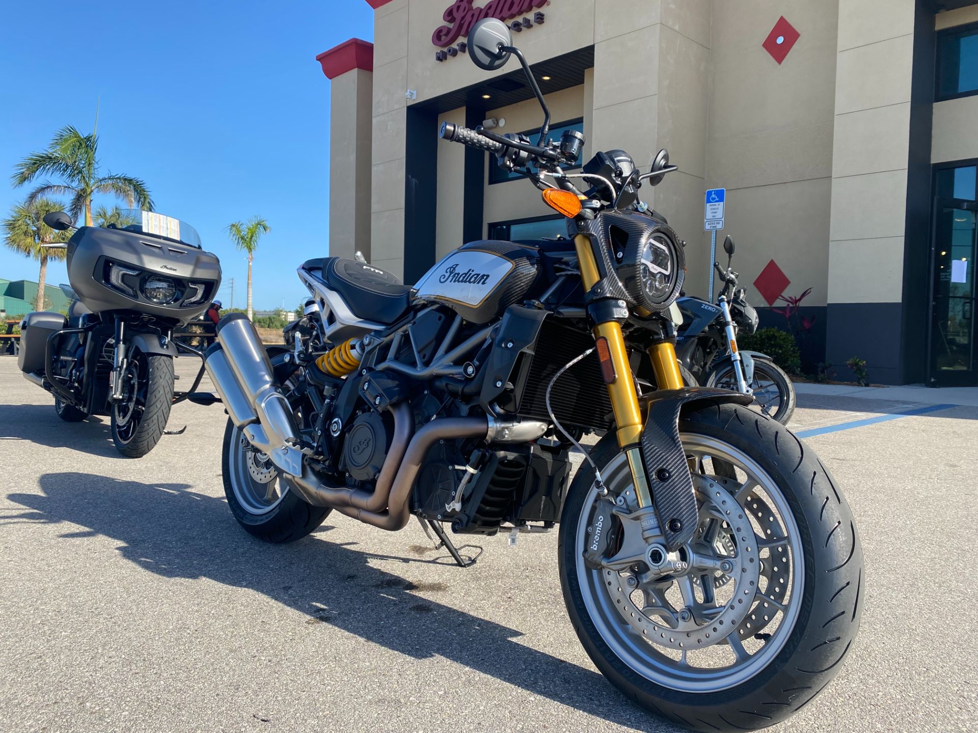 2023 Indian Motorcycle FTR R Carbon in Fort Myers, Florida - Photo 10