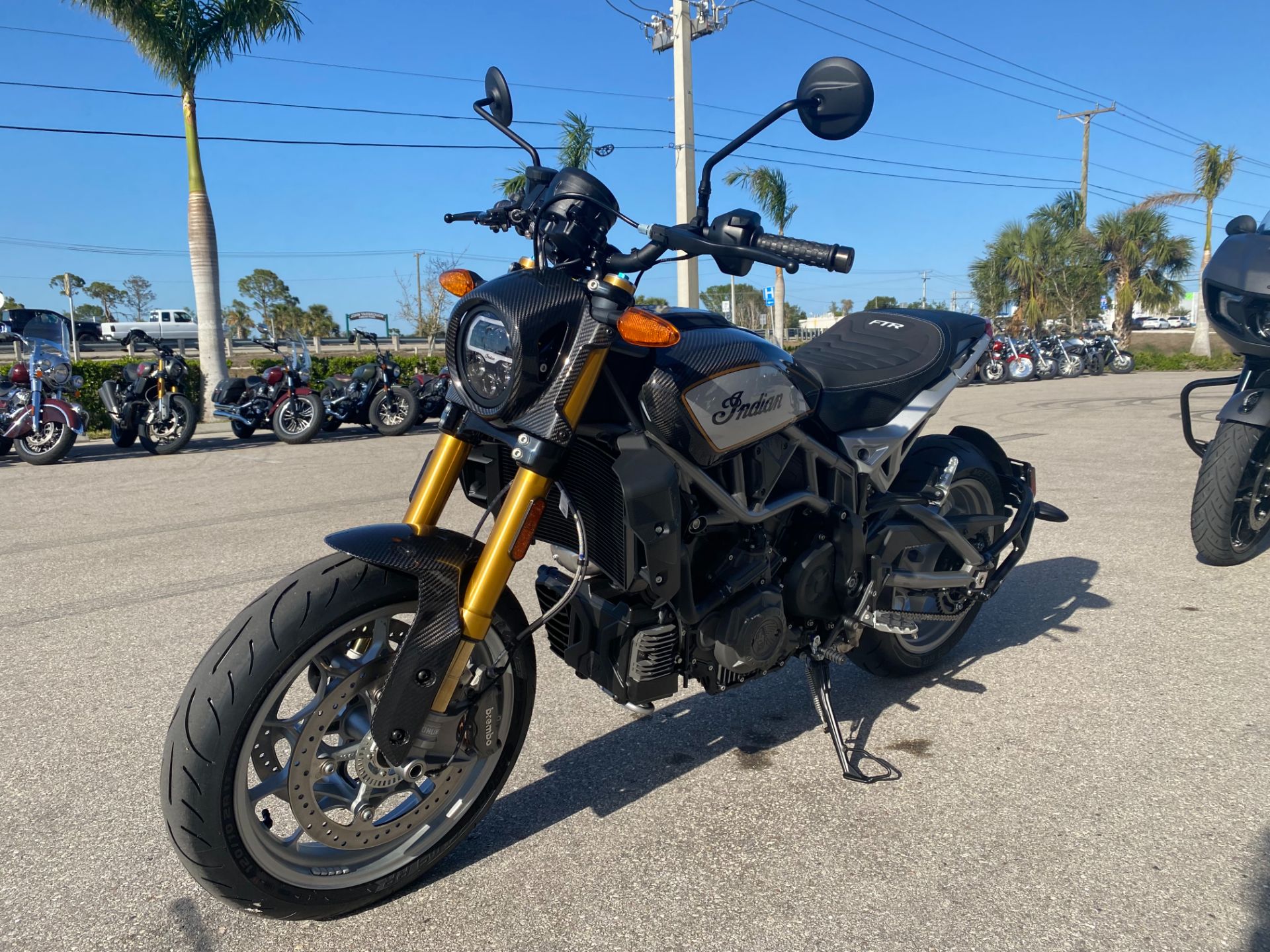 2023 Indian Motorcycle FTR R Carbon in Fort Myers, Florida - Photo 8