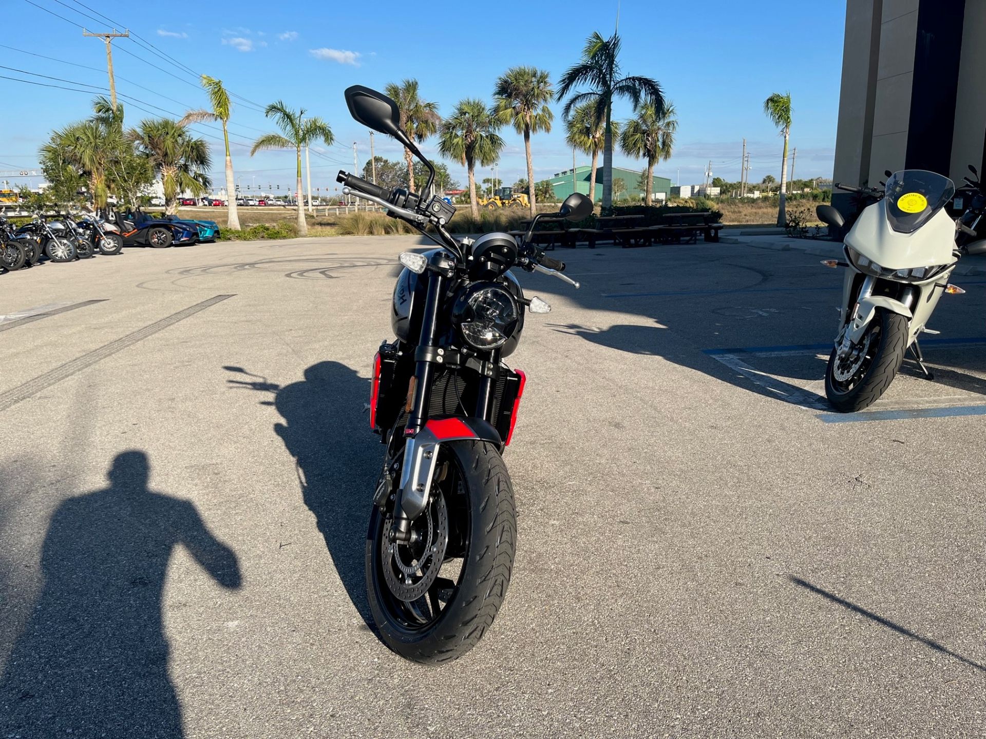 2023 Triumph Trident 660 in Fort Myers, Florida - Photo 8