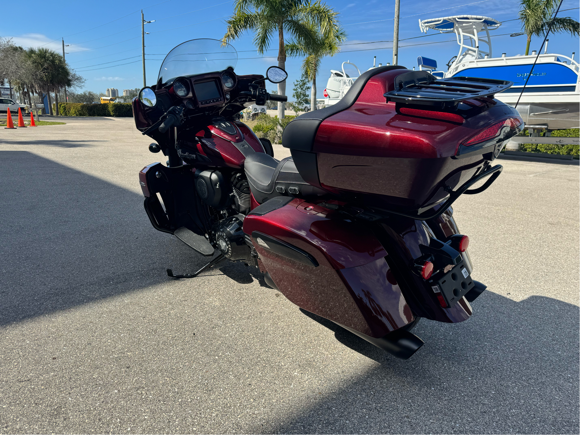 2024 Indian Motorcycle Roadmaster® Dark Horse® with PowerBand Audio Package in Fort Myers, Florida - Photo 5