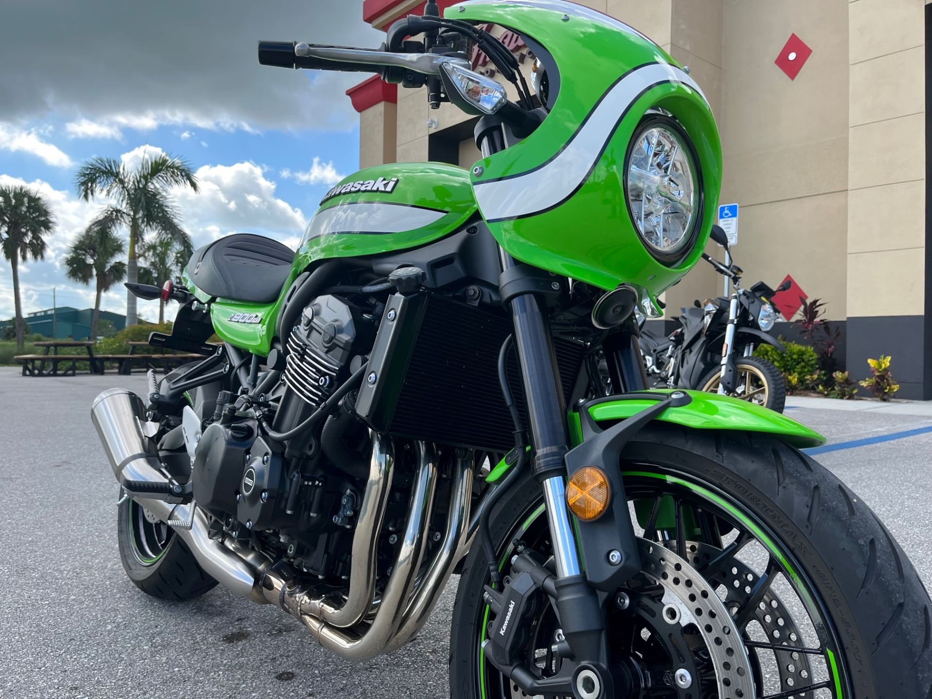 2019 Kawasaki Z900RS Cafe in Fort Myers, Florida - Photo 10
