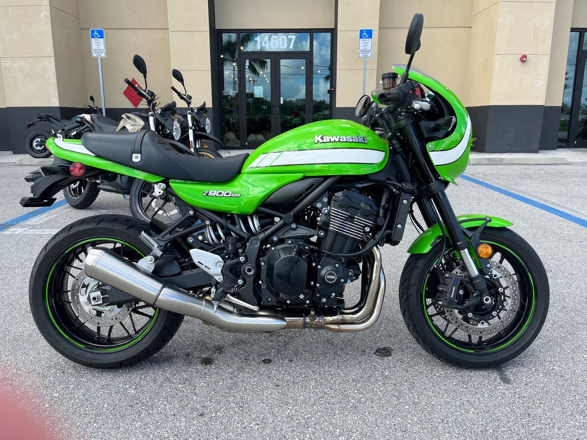 2019 Kawasaki Z900RS Cafe in Fort Myers, Florida - Photo 2
