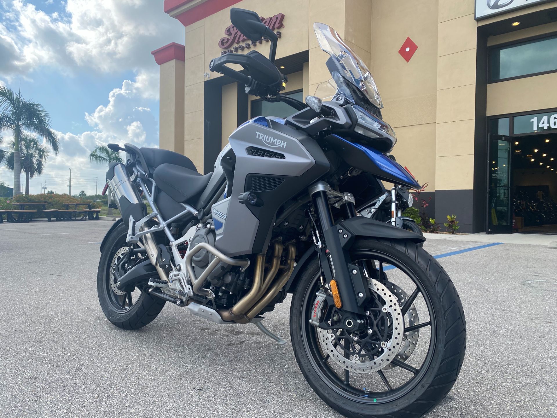 2023 Triumph Tiger 1200 GT Explorer in Fort Myers, Florida - Photo 9