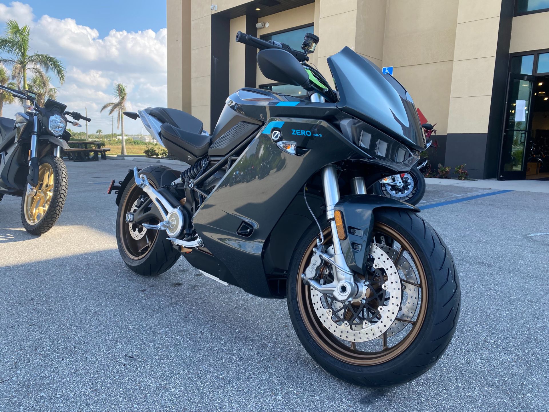 2023 Zero Motorcycles SR/S NA ZF17.3 in Fort Myers, Florida - Photo 8