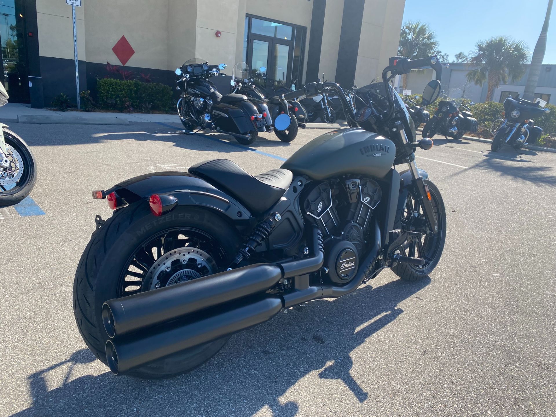 2023 Indian Motorcycle Scout® Rogue ABS in Fort Myers, Florida - Photo 3