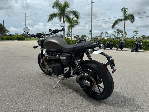 2024 Triumph Speed Twin 1200 in Fort Myers, Florida - Photo 5