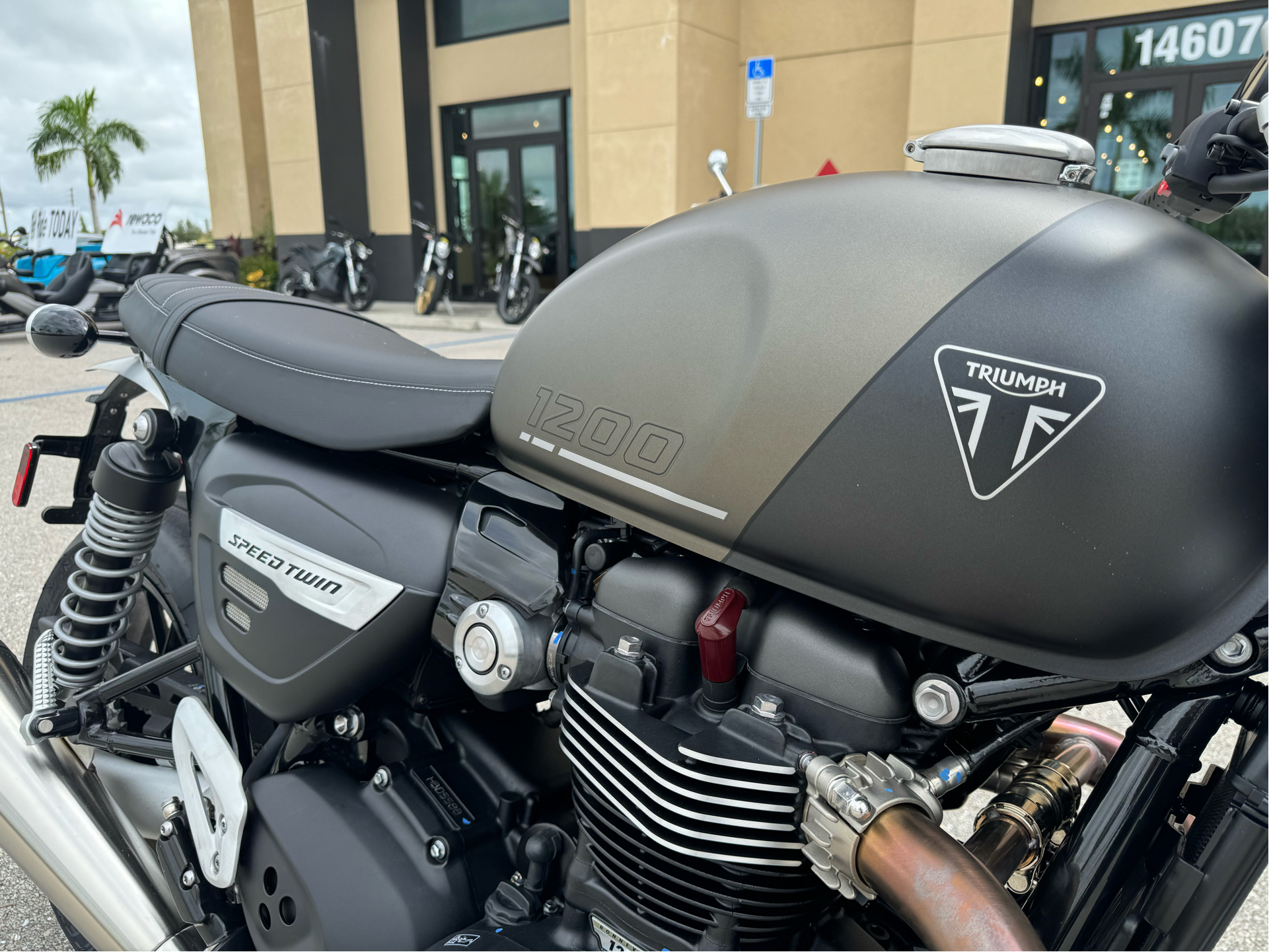 2024 Triumph Speed Twin 1200 in Fort Myers, Florida - Photo 10