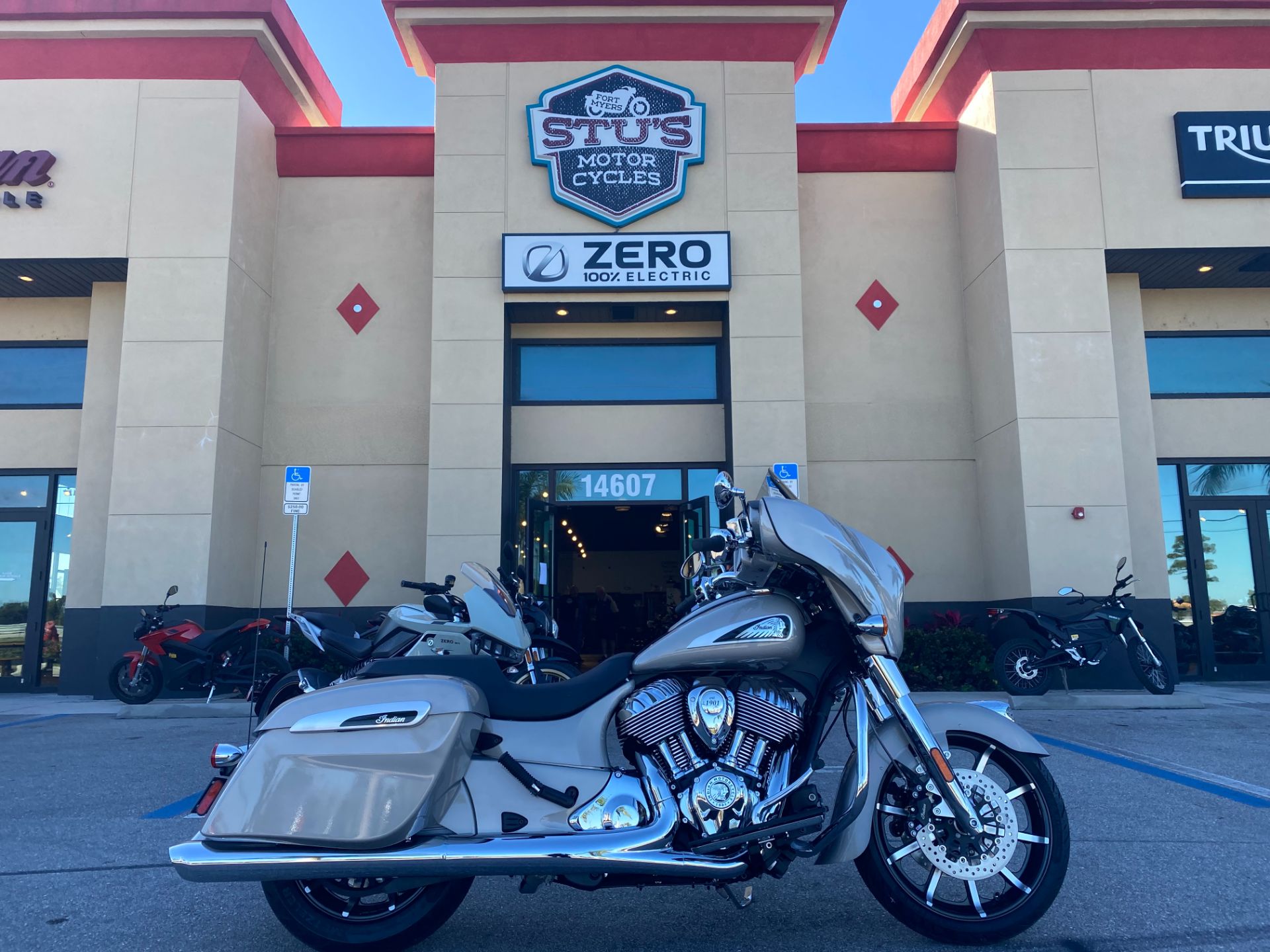2022 Indian Motorcycle Chieftain® Limited in Fort Myers, Florida - Photo 1
