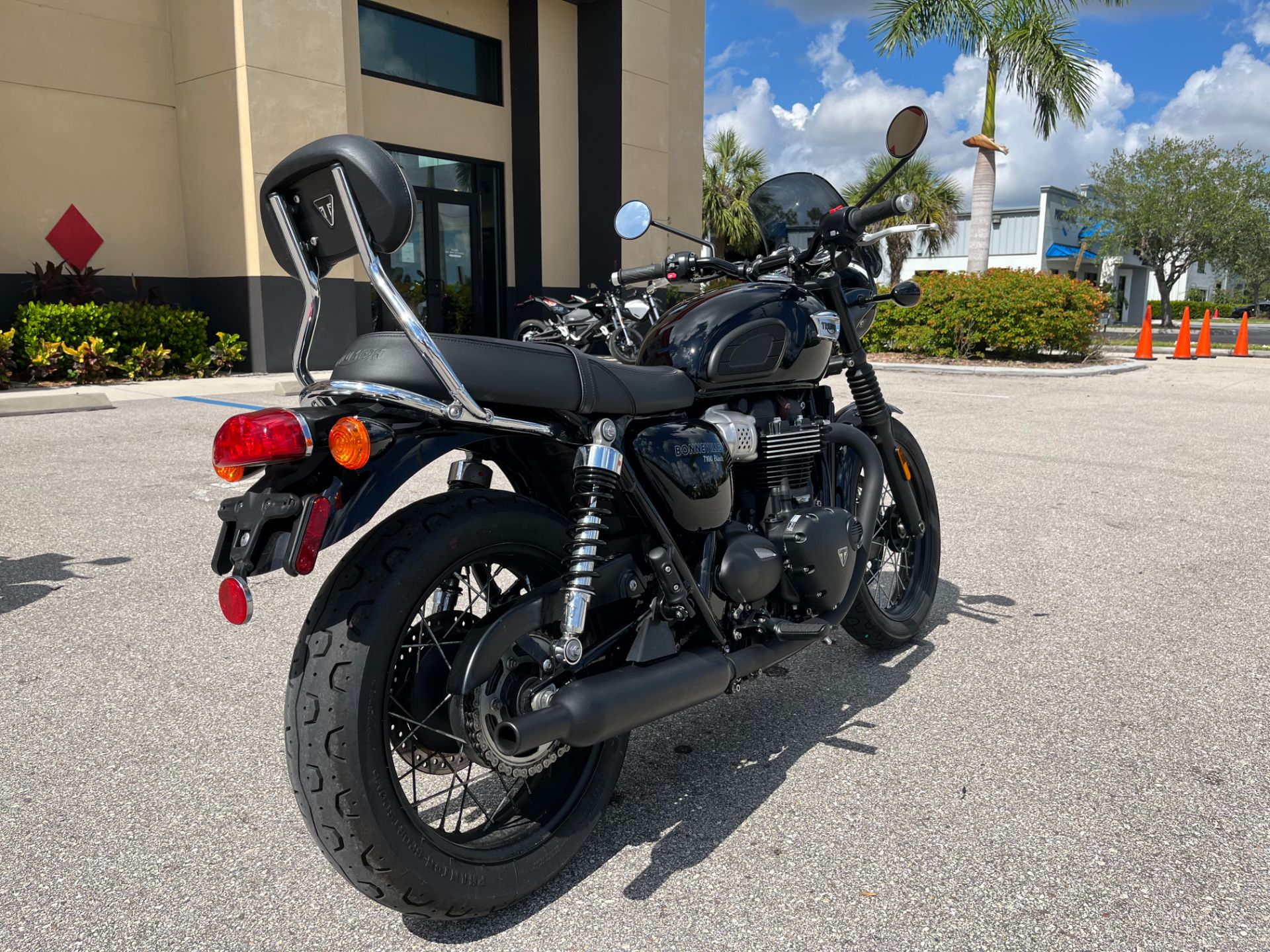 2019 Triumph Bonneville T100 in Fort Myers, Florida - Photo 3