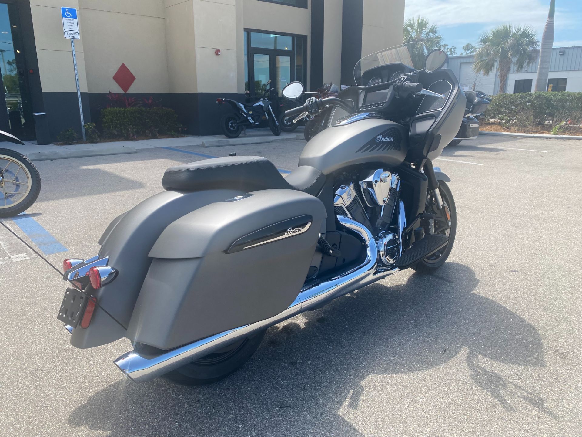 2023 Indian Motorcycle Challenger® in Fort Myers, Florida - Photo 3