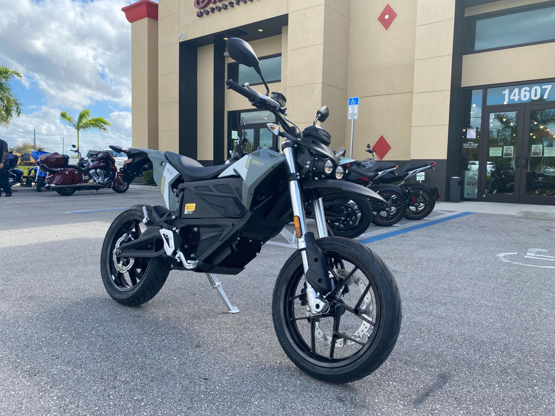 2021 Zero Motorcycles FXS ZF7.2 Integrated in Fort Myers, Florida - Photo 5