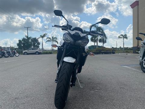 2024 Triumph Street Triple 765 R in Fort Myers, Florida - Photo 8