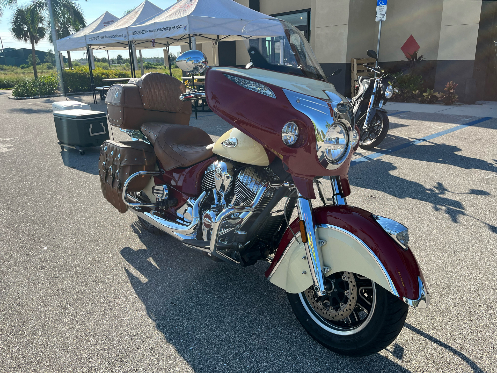 2017 Indian Motorcycle Roadmaster® Classic in Fort Myers, Florida - Photo 9