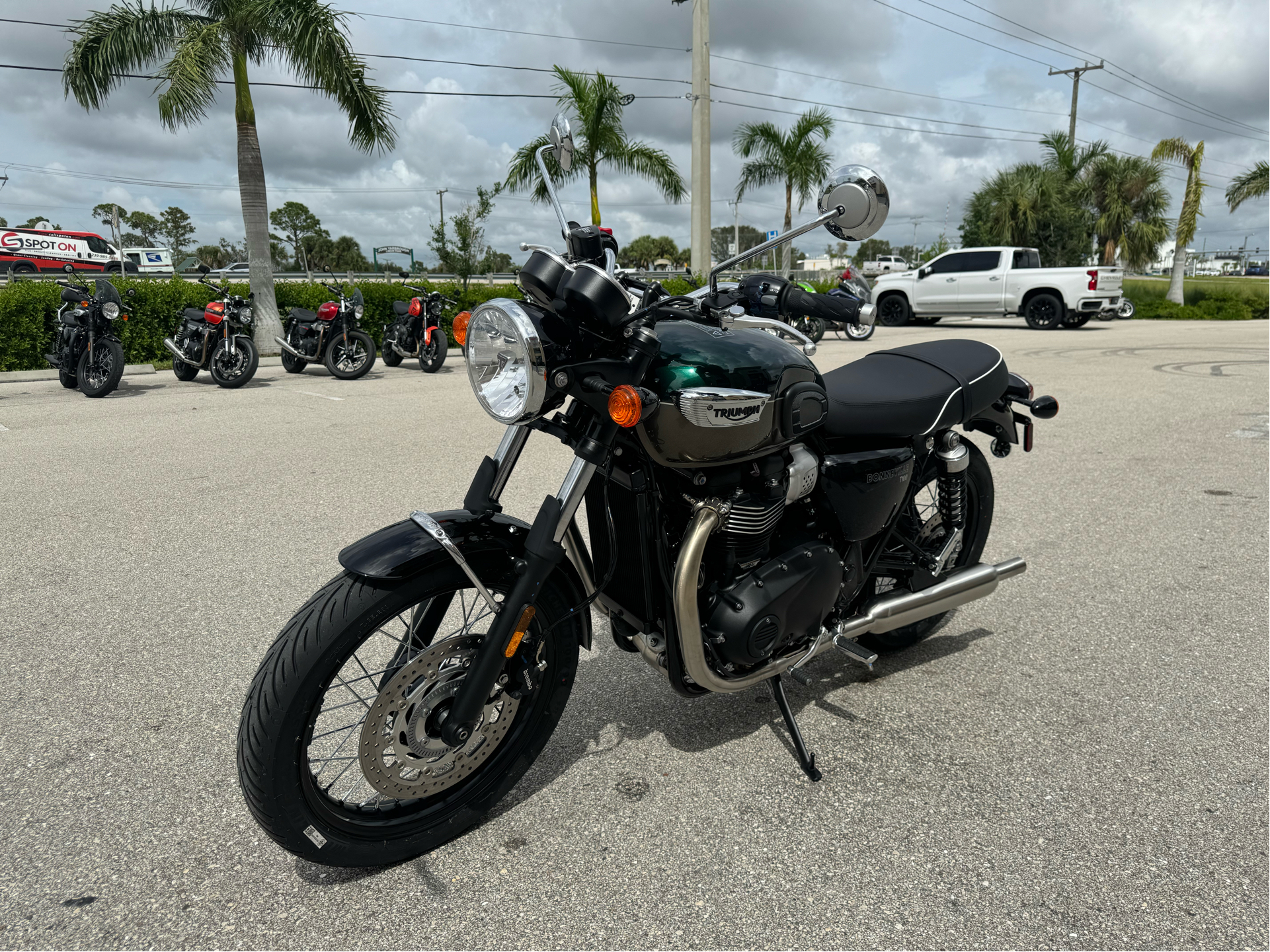 2024 Triumph Bonneville T100 in Fort Myers, Florida - Photo 7