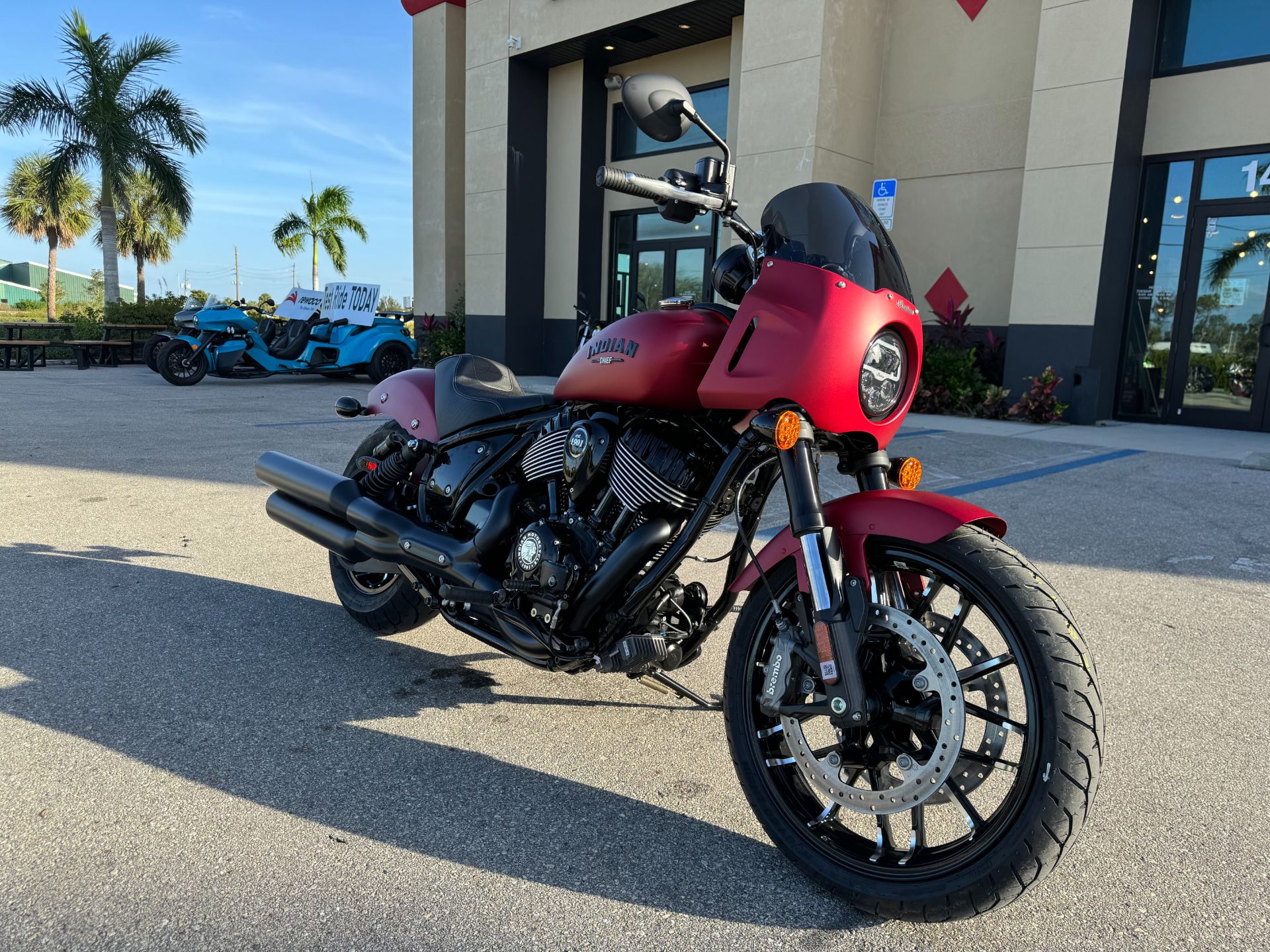 2023 Indian Motorcycle Sport Chief Dark Horse® in Fort Myers, Florida - Photo 9