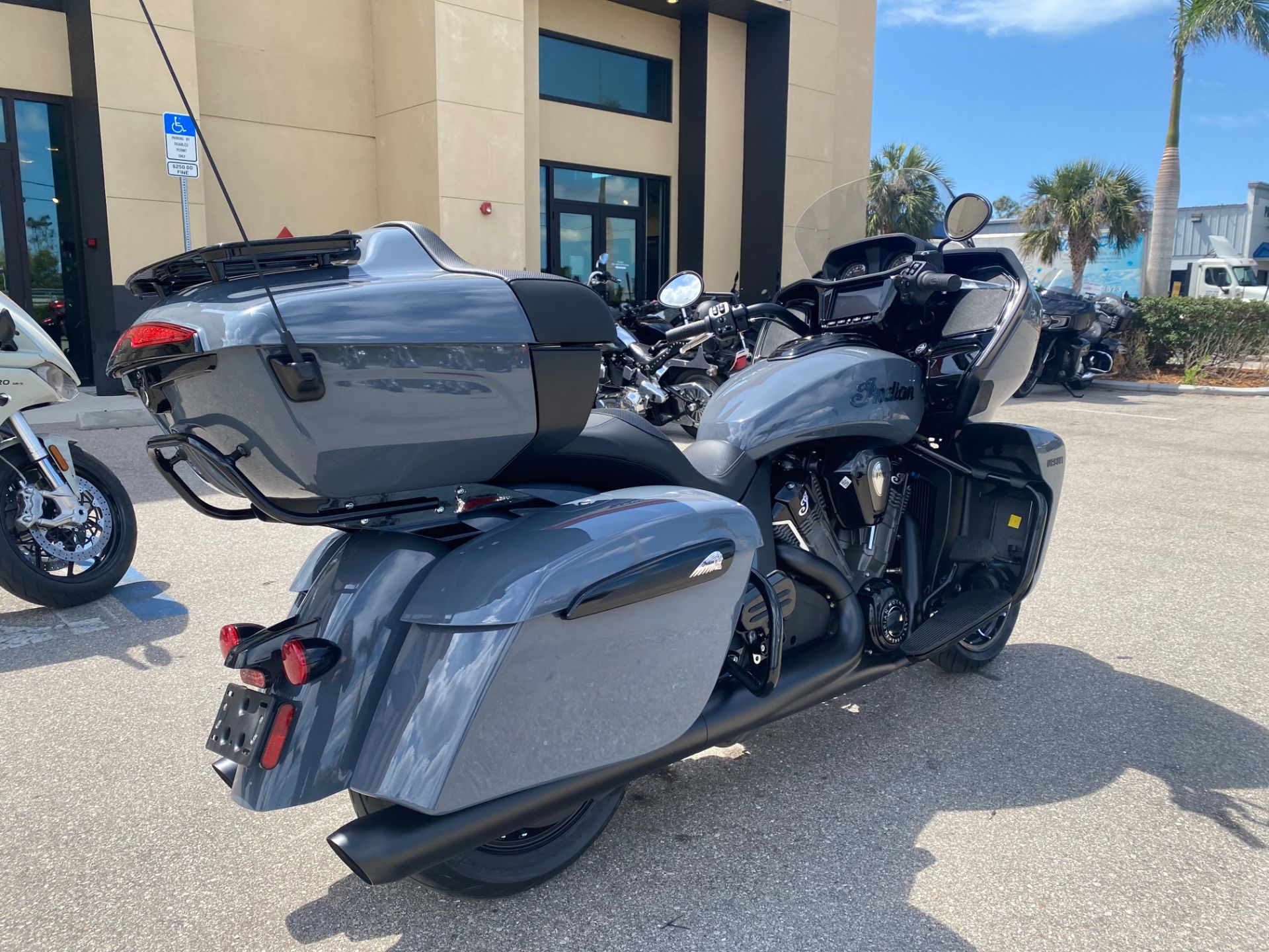 2023 Indian Motorcycle Pursuit® Dark Horse® in Fort Myers, Florida - Photo 3